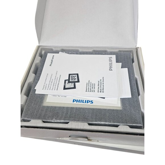 Philips 7" Home Essentials Digital Photo Frame Black - Picture 6 of 7